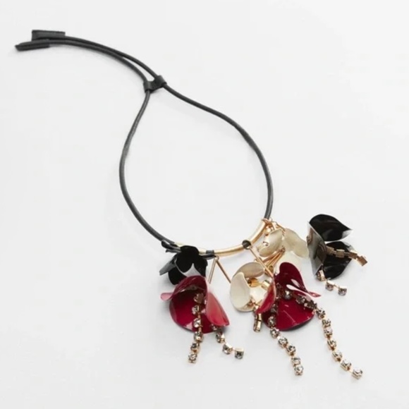 Zara Jewelry - ZARA: FLORAL STATEMENT NECKLACE IN RED/BLACK/CREAMS AND GOLD NWT